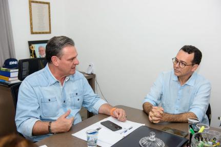 Carlos Fávaro Destina R$ 2 Milhões do PSD para a Campanha de Lúdio Cabral