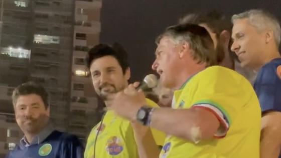 Bolsonaro chama Caiado de “governador covarde” em ato em Goiânia