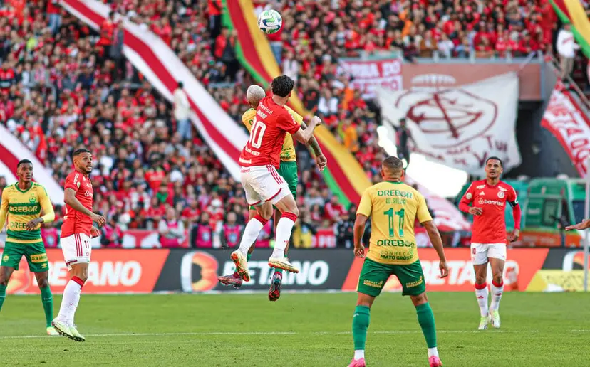 Cuiabá encara o Internacional em jogo decisivo pelo Brasileirão nesta segunda-feira