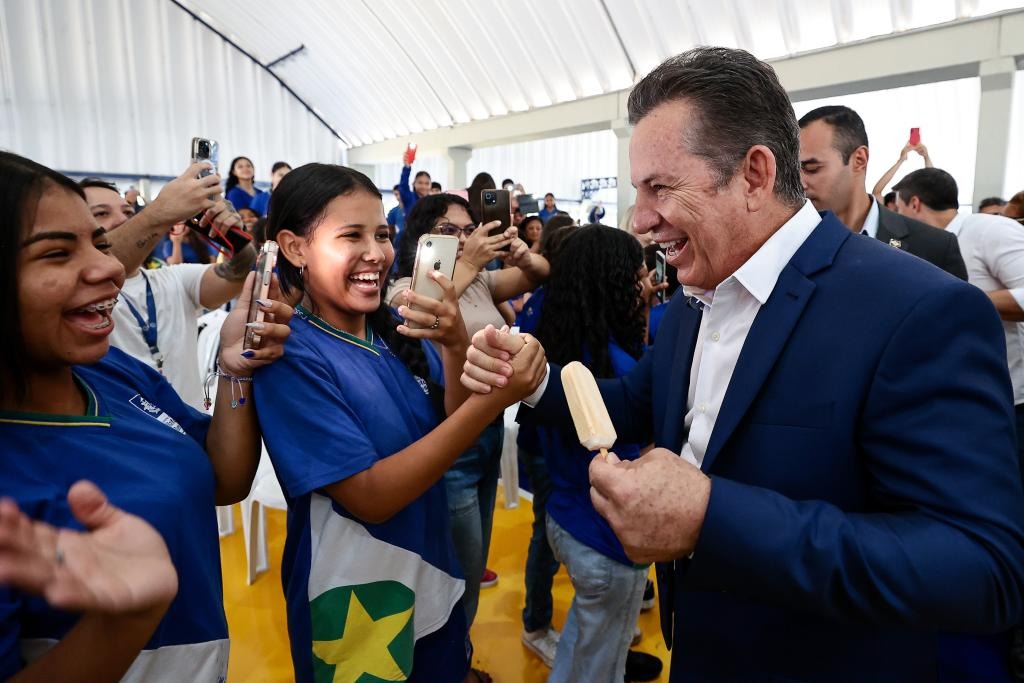 Meta do governador é finalizar 2026 com 30 colégios de alto padrão
