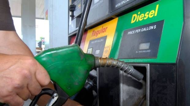 Queda no preço do petróleo faz diesel ficar R$ 0,16 mais barato