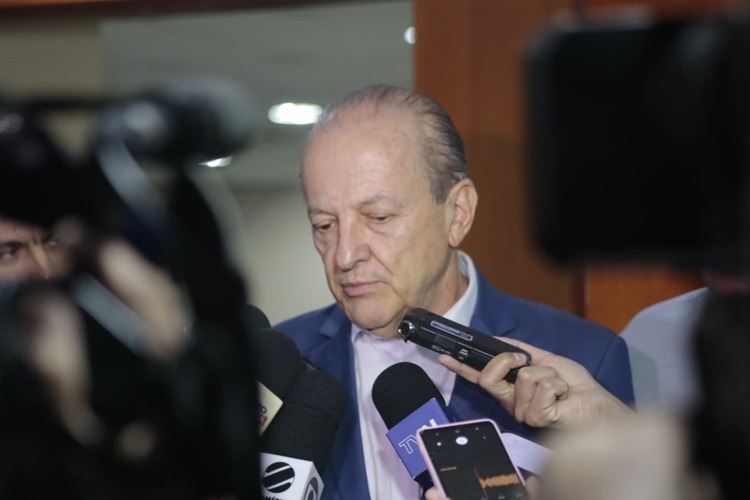 Federação entre Republicanos e MDB acende alerta em MT: aliados de Mauro e oposição podem cair no mesmo palanque