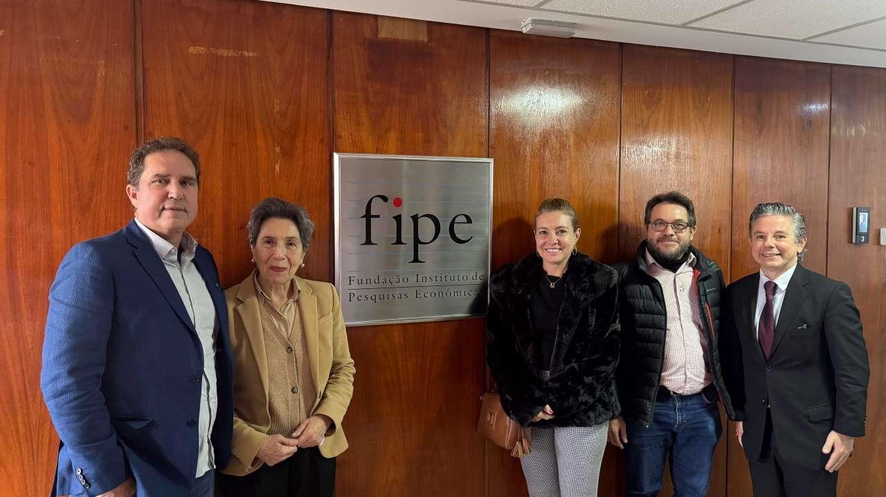 Prefeita Flávia Moretti inicia estudo para concessão do DAE e reforça compromisso com o fim da falta d’água em Várzea Grande