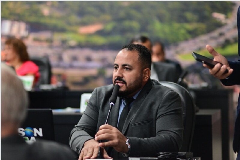 Vereador denuncia superfaturamento de 535% na compra de dipirona pela Prefeitura de Cuiabá: por que tão caro?