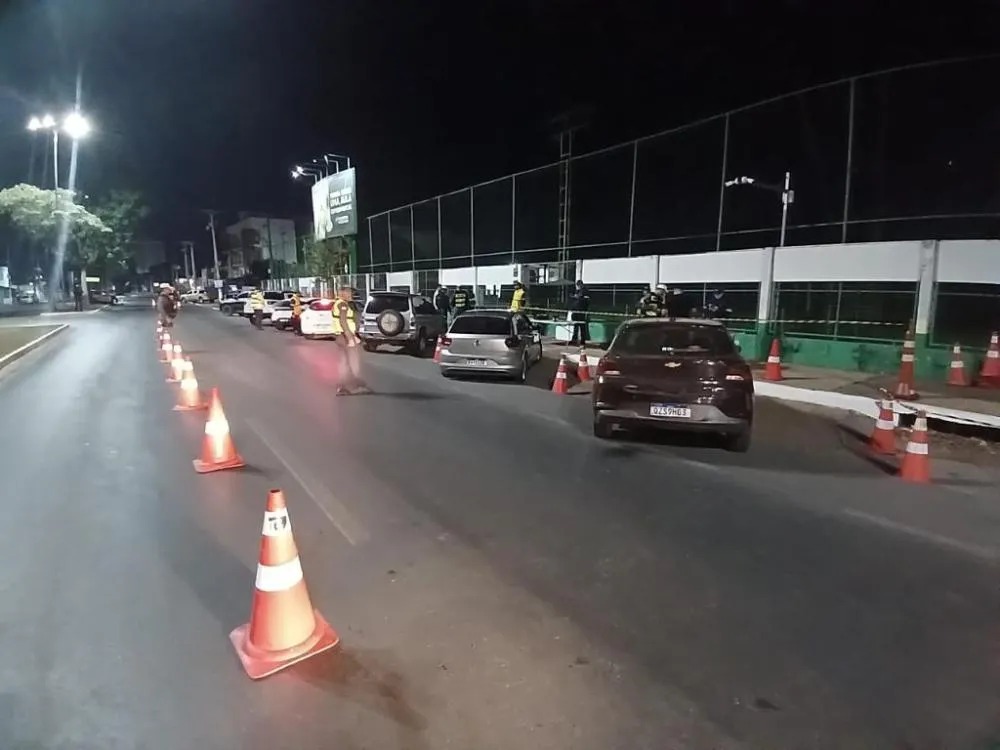 Operação Lei Seca prende 11 condutores alcoolizados e remove 29 veículos em Cuiabá