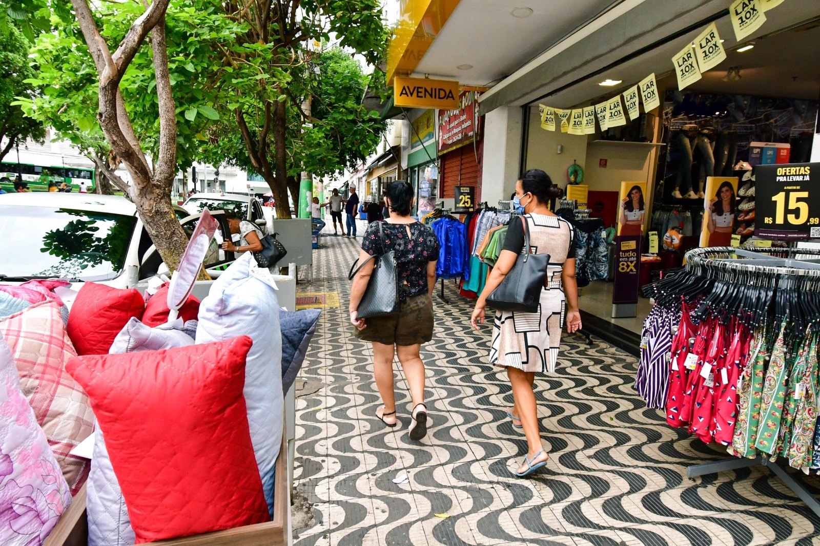 Varejo cresce no 1º semestre e desemprego recua para 2,8% em Mato Grosso