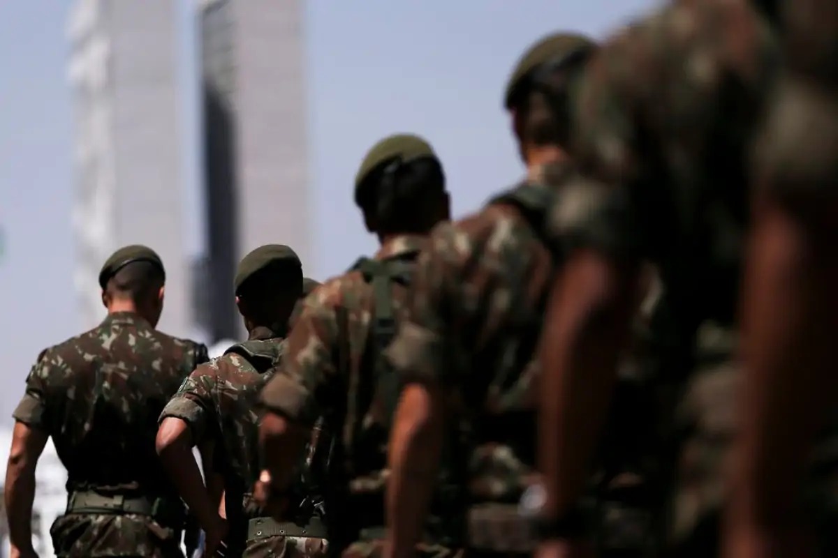 Exército abre edital com 1 mil vagas e você ainda pode morar na praia