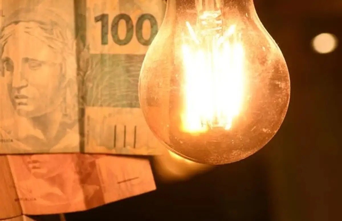 Conta de energia em setembro: bandeira vermelha patamar 2 é mantida