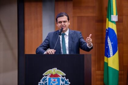 Lei de Thiago Silva proíbe publicidade com alusão à preferência sexual e diversidade para crianças em Mato Grosso