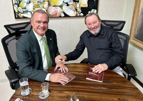 Wellington Fagundes apresenta projeto que amplia papel dos Tribunais de Contas na mediação de conflitos