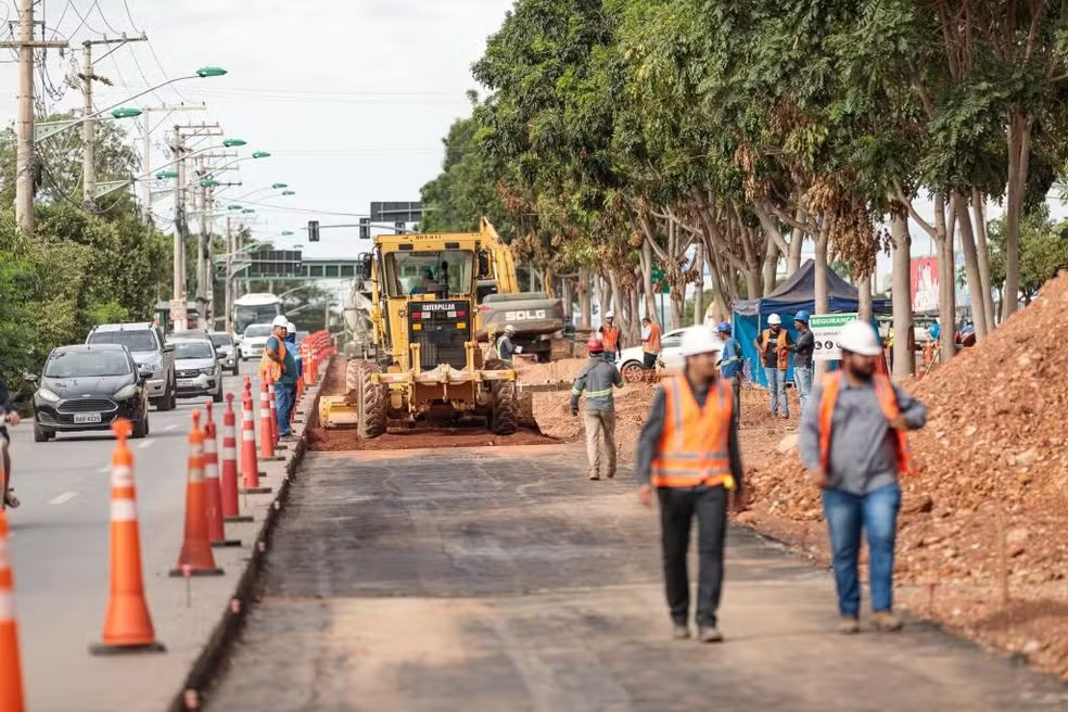 Avenida do CPA terá mudanças no trânsito com desativação de retornos para obras do BRT