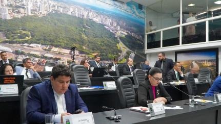Câmara de Cuiabá aprova projeto que torna mais difícil cassar vereadores
