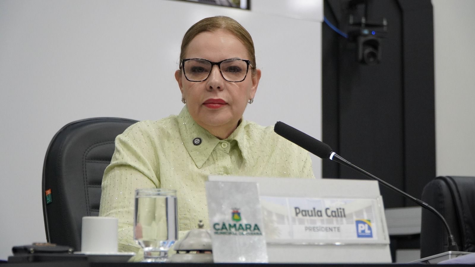 Paula Calil articula reunião com o prefeito para discutir adicional de insalubridade dos servidores da Saúde