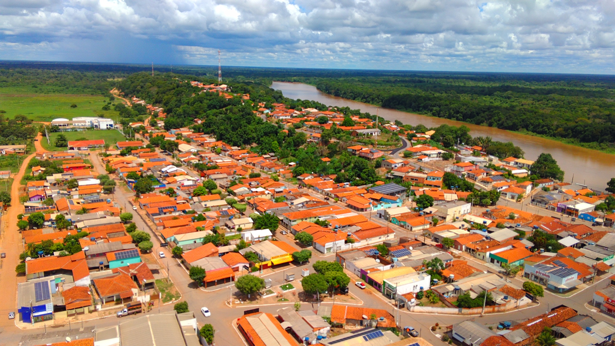 Quedas de energia geram reclamações em Barão de Melgaço