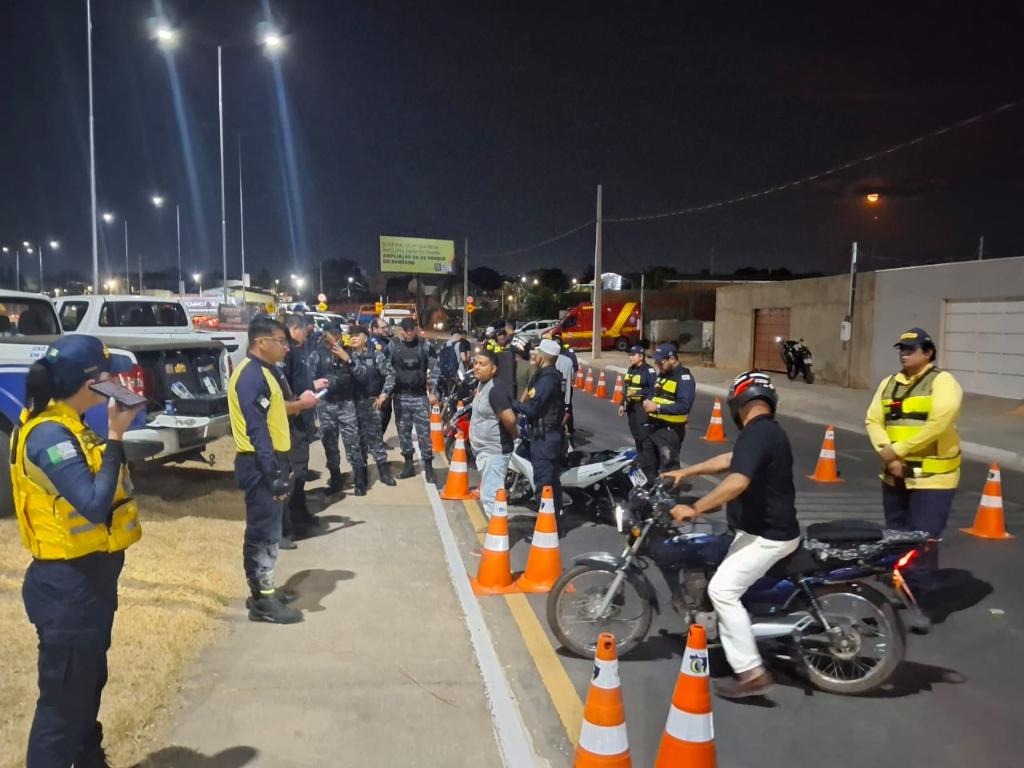 Quatro são presos e 45 motocicletas são removidas durante Operação Lei Seca em Cuiabá