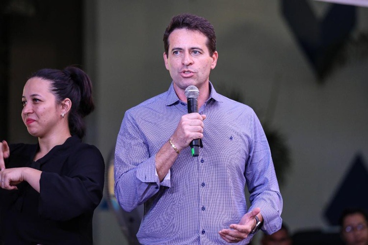 Prazo para suspensão do adicional de insalubridade é prorrogado por 70 dias, mas servidores temem cortes imediatos