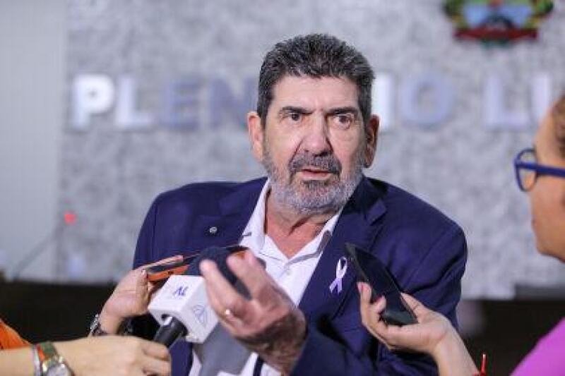 Projeto de Dr. João garante vagas de trabalho a mulheres vítimas de violência e recebe apoio de Max Russi na ALMT