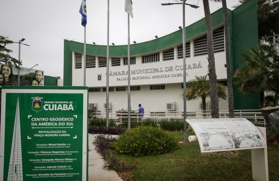 Câmara de Cuiabá arquiva projeto que previa multa por uso de drogas em locais públicos