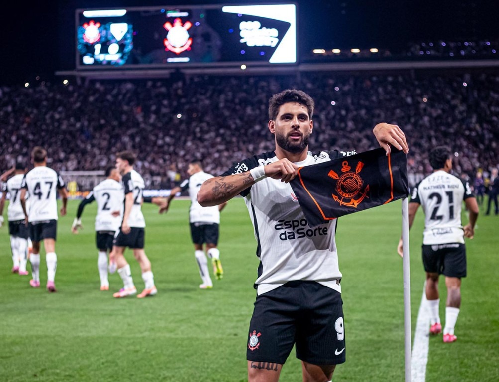 Corinthians vence o Majestoso, bate o São Paulo por 3 a 1 e sobe na tabela do Brasileirão