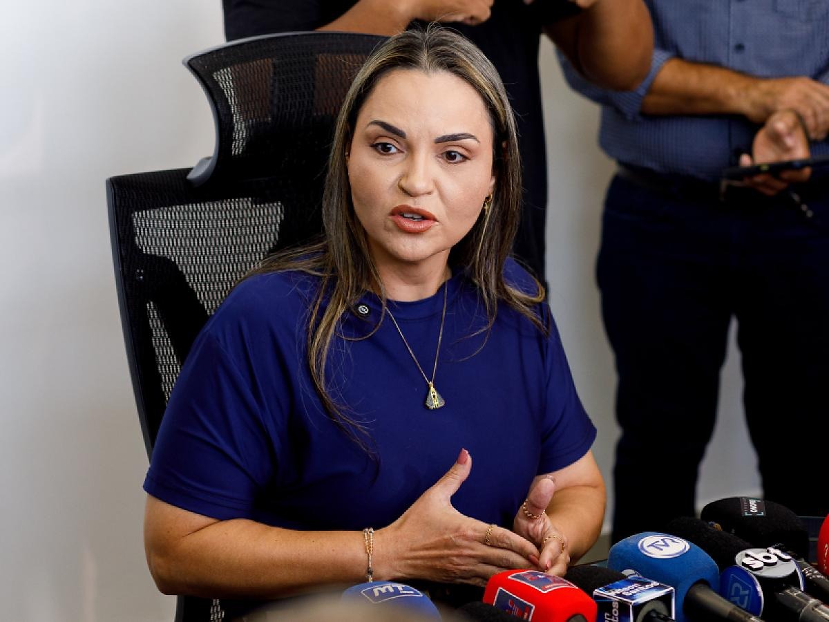 “Não aceito ser uma vice invisível”: Vânia Rosa expõe desconforto com o partido e se firma como uma das vozes femininas mais fortes da política de Cuiabá