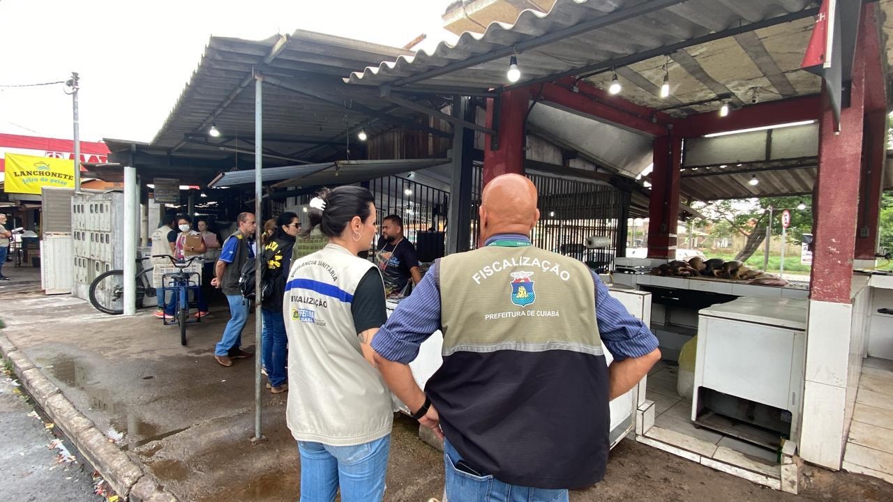 Operação integrada interdita peixarias e apreende mais de duas toneladas de pescado irregular em Cuiabá