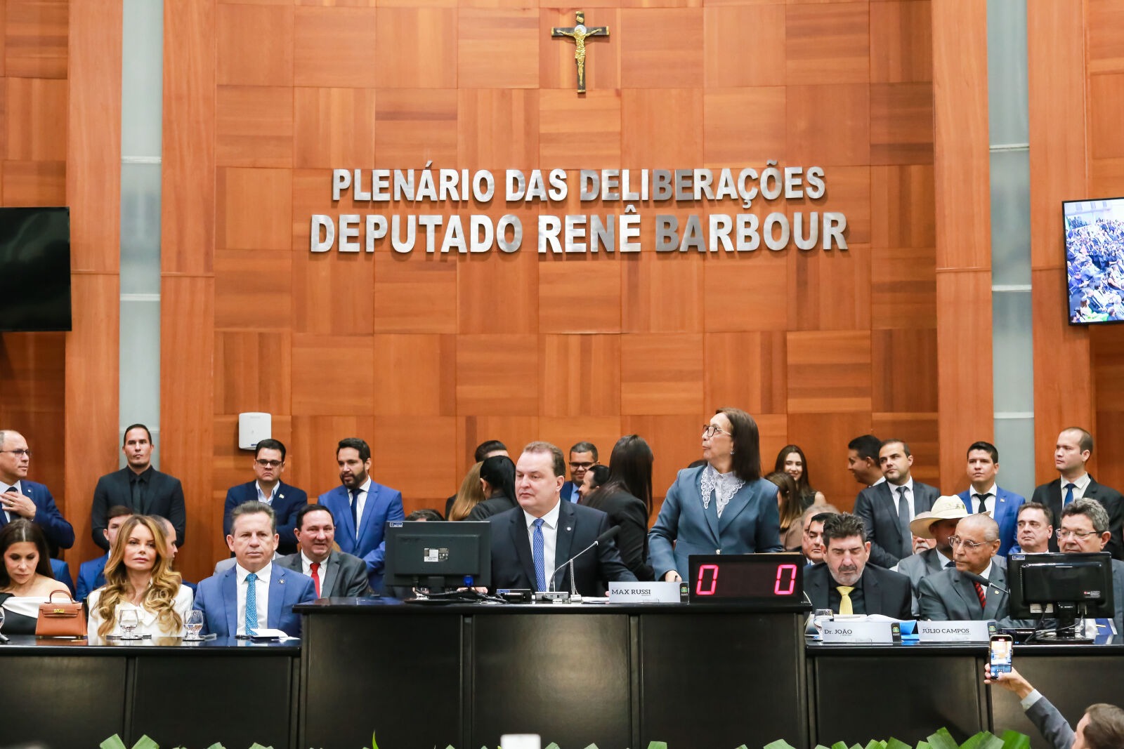 ALMT aprova pacote fiscal após articulação de Max Russi e garante redução de impostos, incentivos econômicos e segurança jurídica para 2026