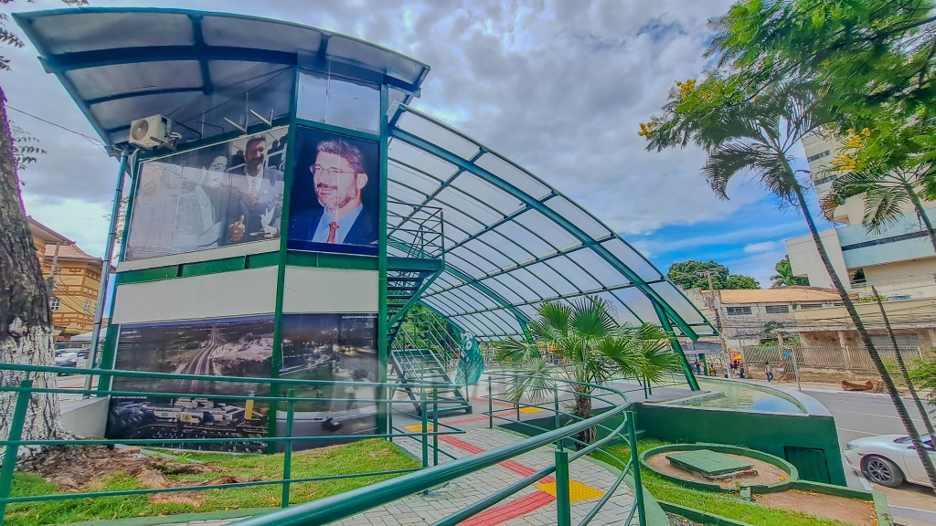 Em meio ao luto, família critica retirada de memorial de Dante; prefeitura diz que ação visa preservar acervo