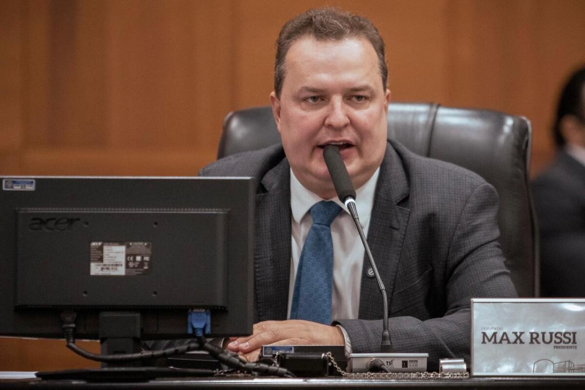 Deputado Max anuncia erro de veto e PLC que promove militares deve voltar à AL