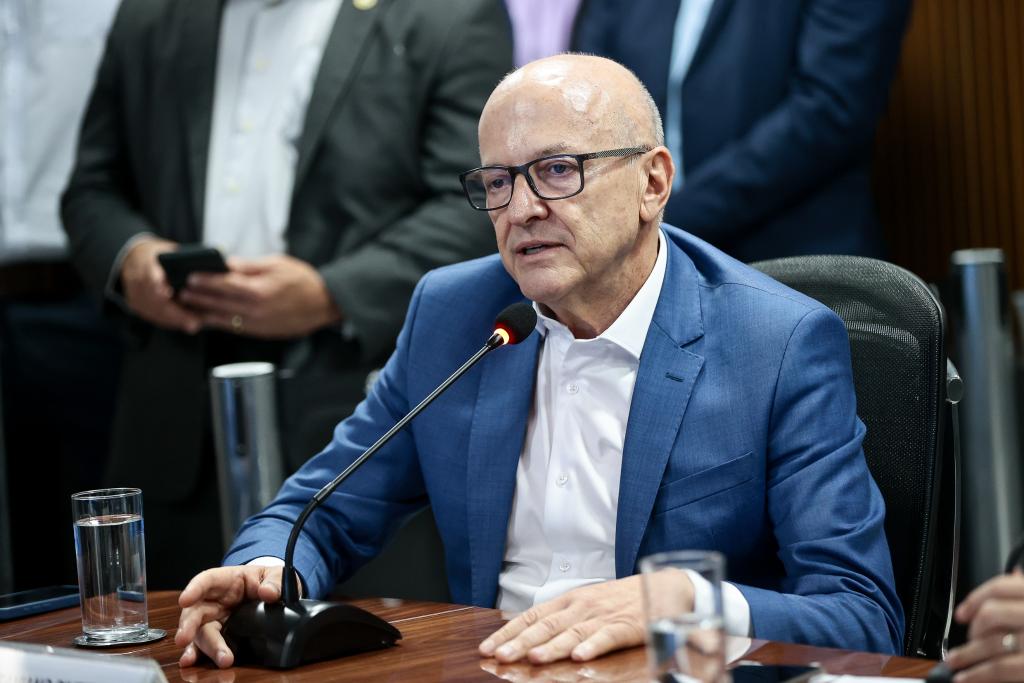 Mauro Mendes transmite cargo e Pivetta assume interinamente o Governo de Mato Grosso pela 18ª vez