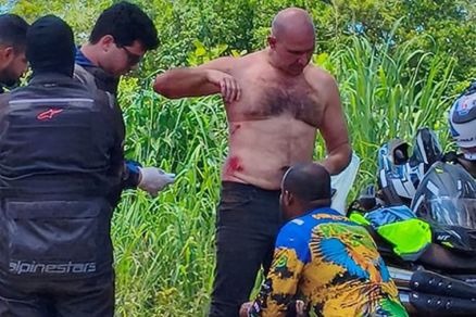 Prefeito Abilio Brunini sofre queda de motocicleta durante passeio e recebe atendimento médico