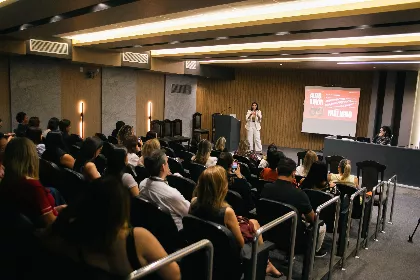 Violência silenciosa: palestra na ALMT revela táticas usadas por manipuladores emocionais