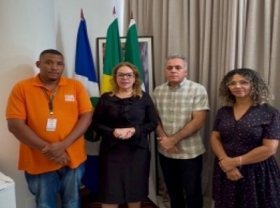 Paula Calil articula com secretário de Obras melhorias de infraestrutura para bairros de Cuiabá