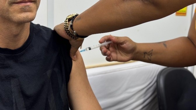 Cuiabá promove Dia D de vacinação com foco na gripe e atualização da caderneta