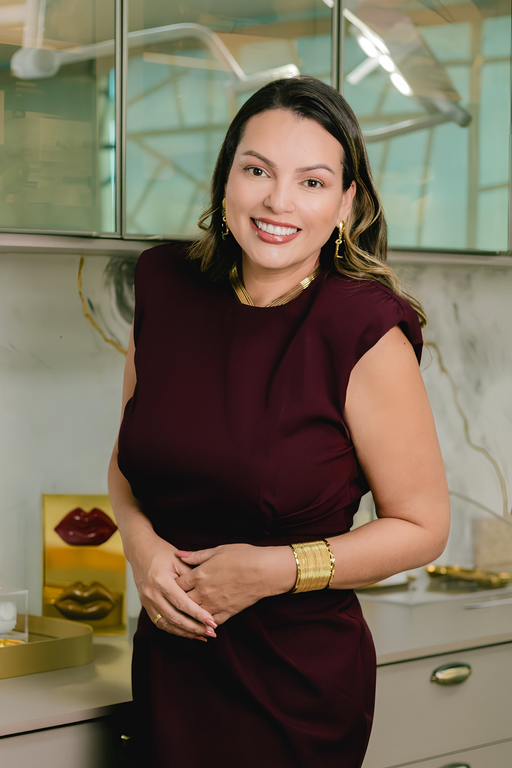 Rejuvenescimento facial com gordura da papada se destaca como tratamento regenerativo avançado