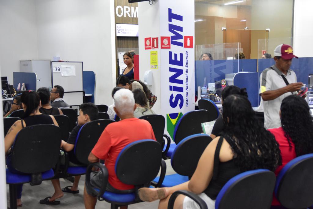 Mais de 2,5 mil vagas de emprego são abertas em Mato Grosso; Cuiabá e Várzea Grande concentram 323 oportunidades