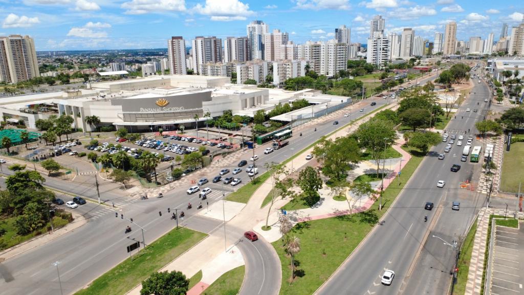 Obras de construção dos corredores do BRT