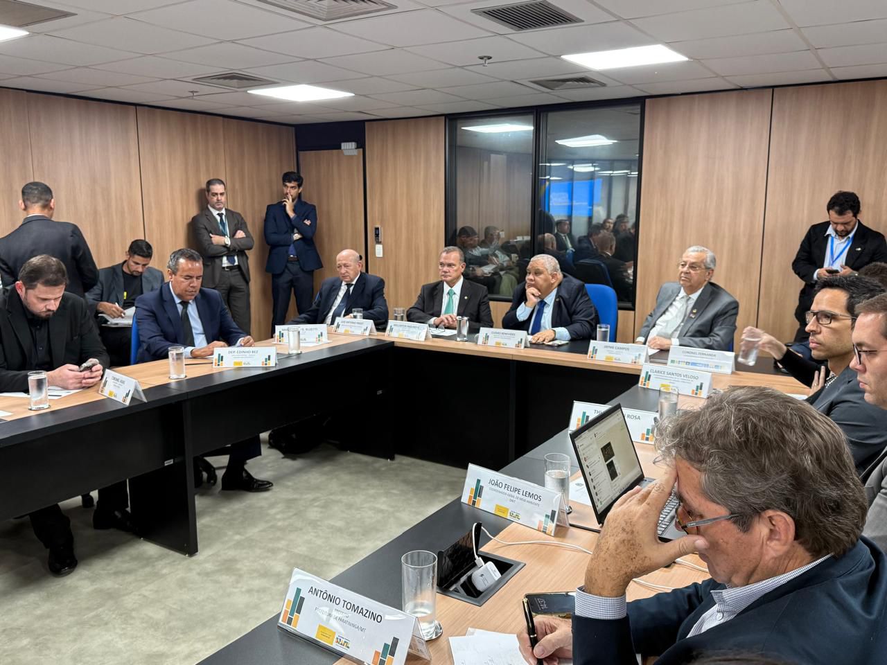 WELLINGTON FAGUNDES CELEBRA AVANÇO DA BR-242 APÓS NOVO PASSO DO IBAMA