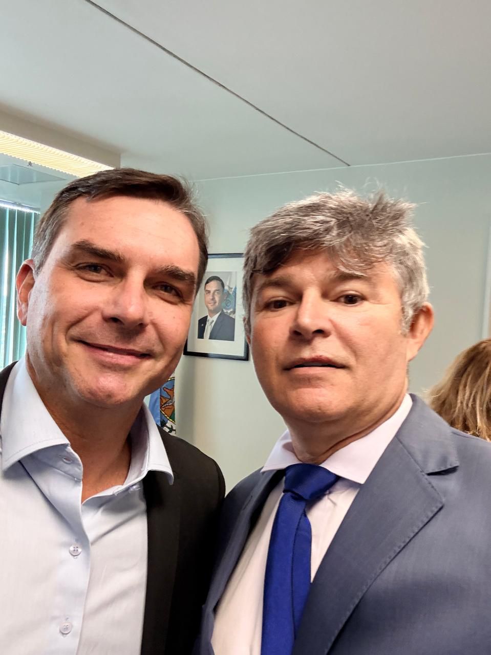 Flavio Bolsonaro e Medeiros 