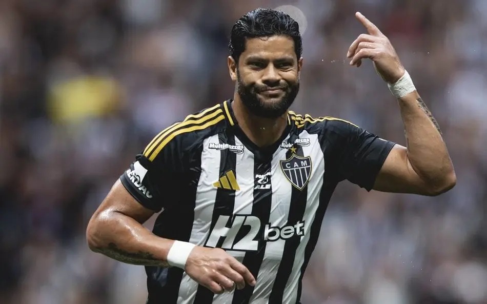 Clima tenso no Galo: bastidores revelam possível saída de Hulk do Atlético-MG