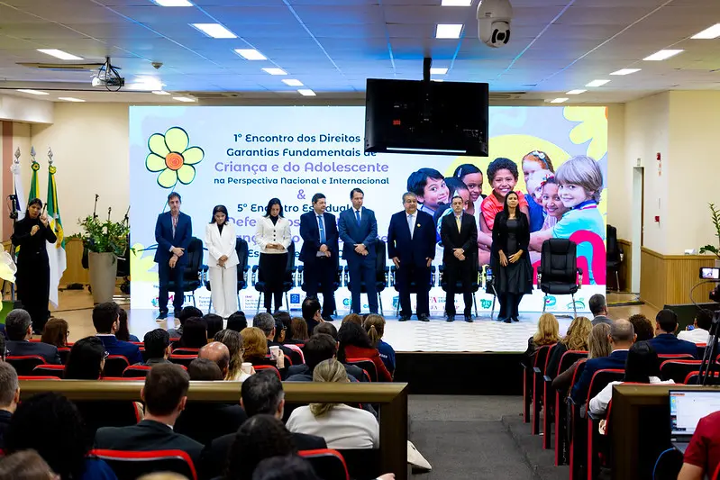 Proteção à infância mobiliza autoridades e especialistas em encontro estadual em Cuiabá