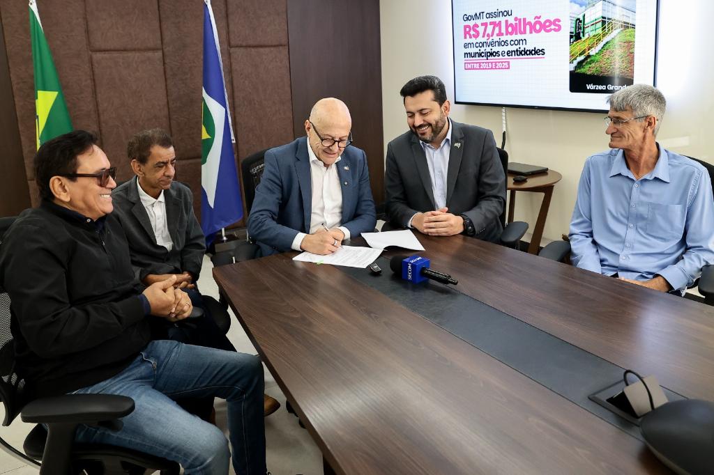 Governo de MT garante R$ 36 milhões aos municípios para manutenção de estradas e pontes
