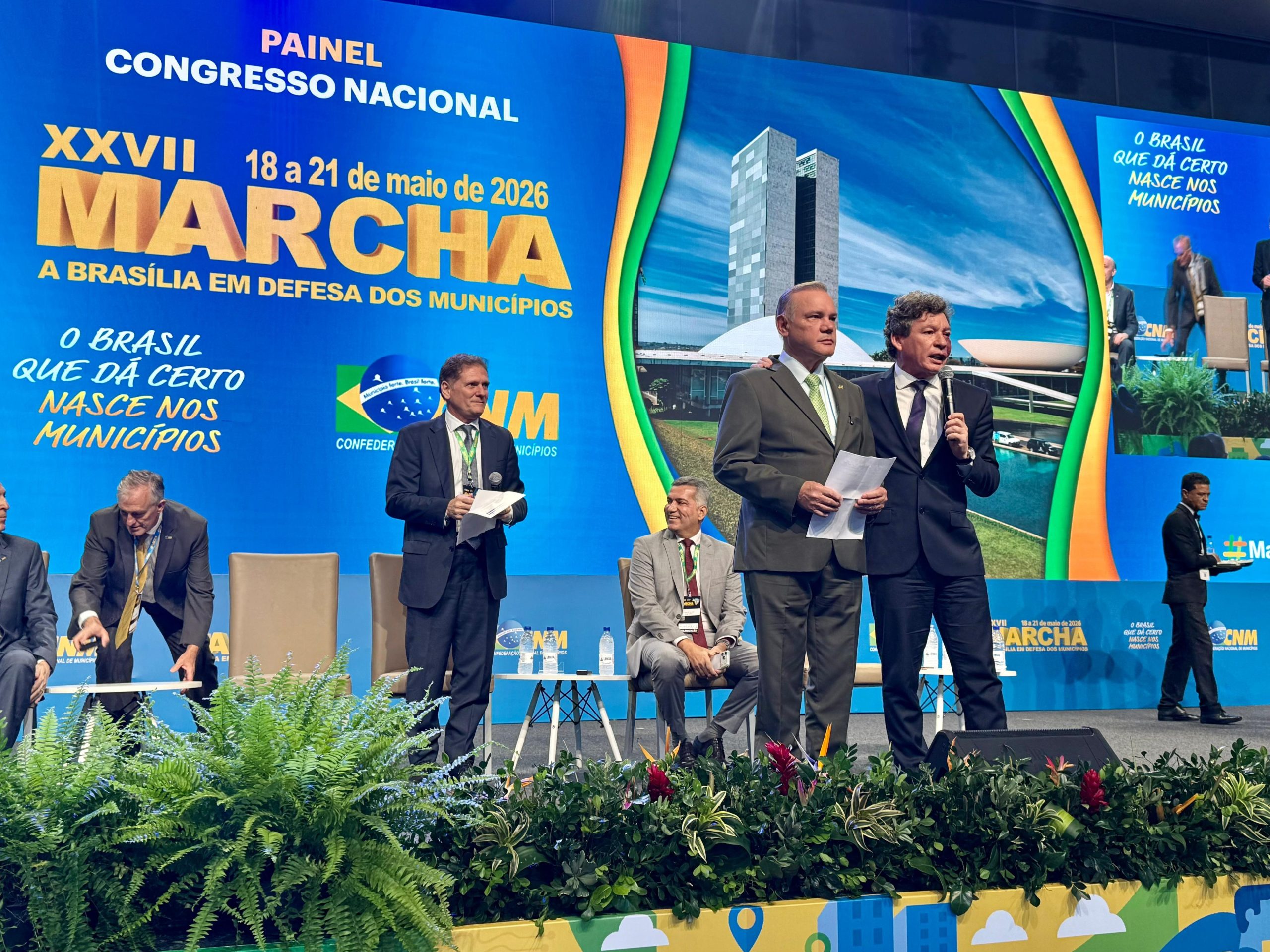 Wellington Fagundes reforça defesa dos municípios durante Marcha dos Prefeitos em Brasília