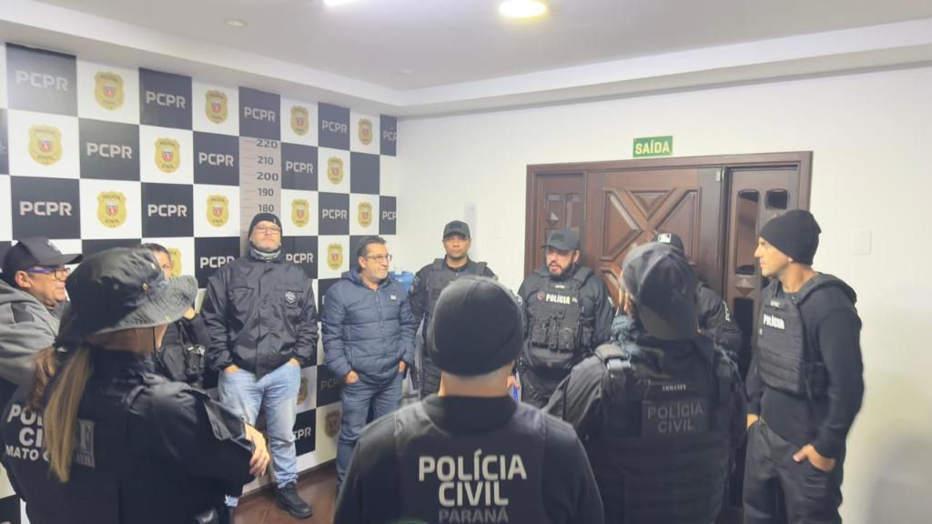 Polícia Civil atinge núcleo de facção em operação contra tráfico e armas em MT
