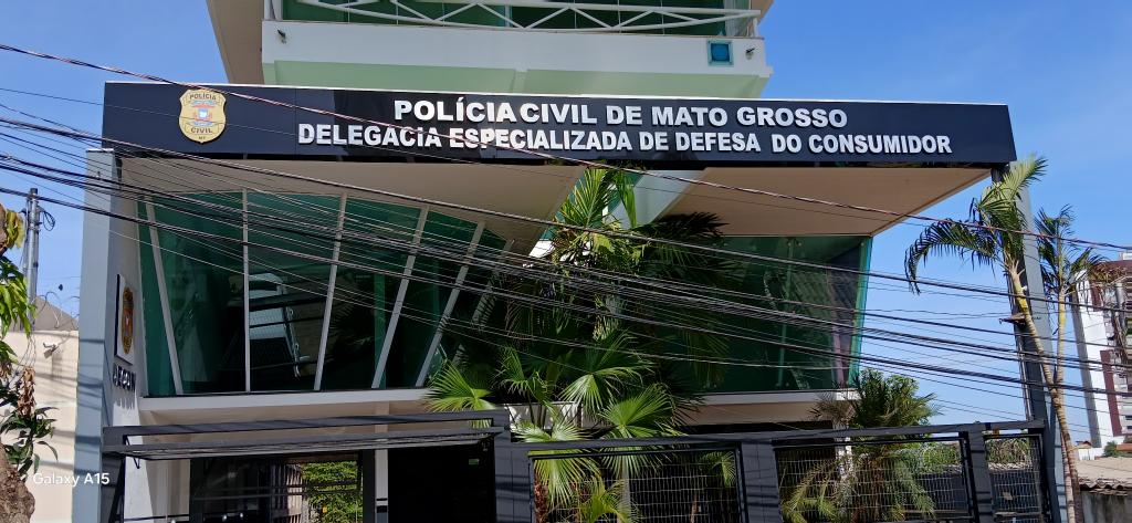 Loja fecha durante a madrugada e deixa rastro de prejuízos; Polícia Civil investiga possível golpe em Cuiabá