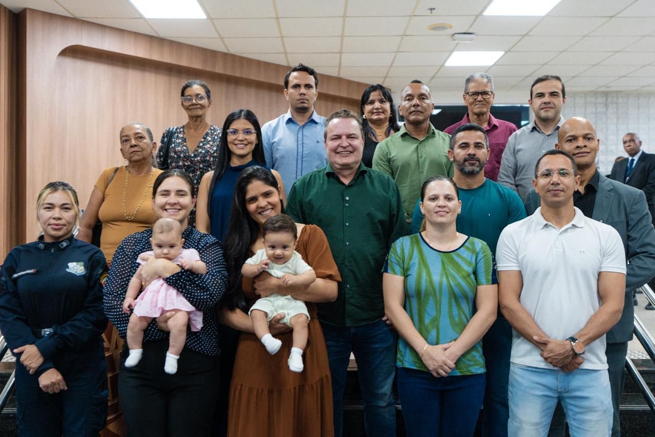 Aprovados no CFO da Polícia Militar se reúnem com Max Russi para agradecer convocação de novos oficiais