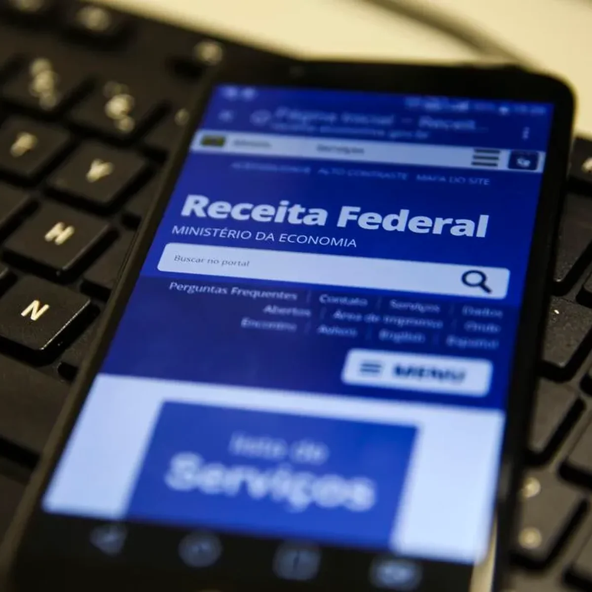 Receita abre consulta ao 2º lote do Imposto de Renda com restituições recordes para mais de 9,5 milhões de brasileiros