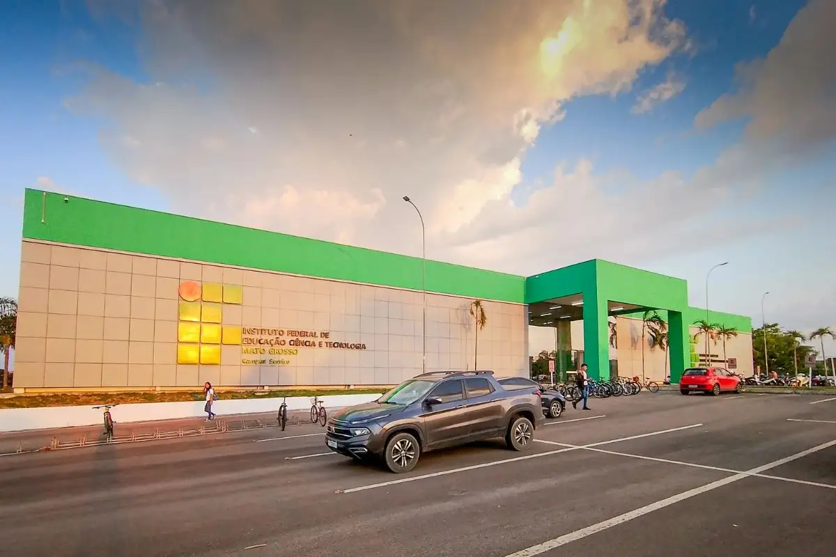 IFMT abre concurso com 43 vagas e salários de até R$ 14,9 mil; inscrições começam dia 20