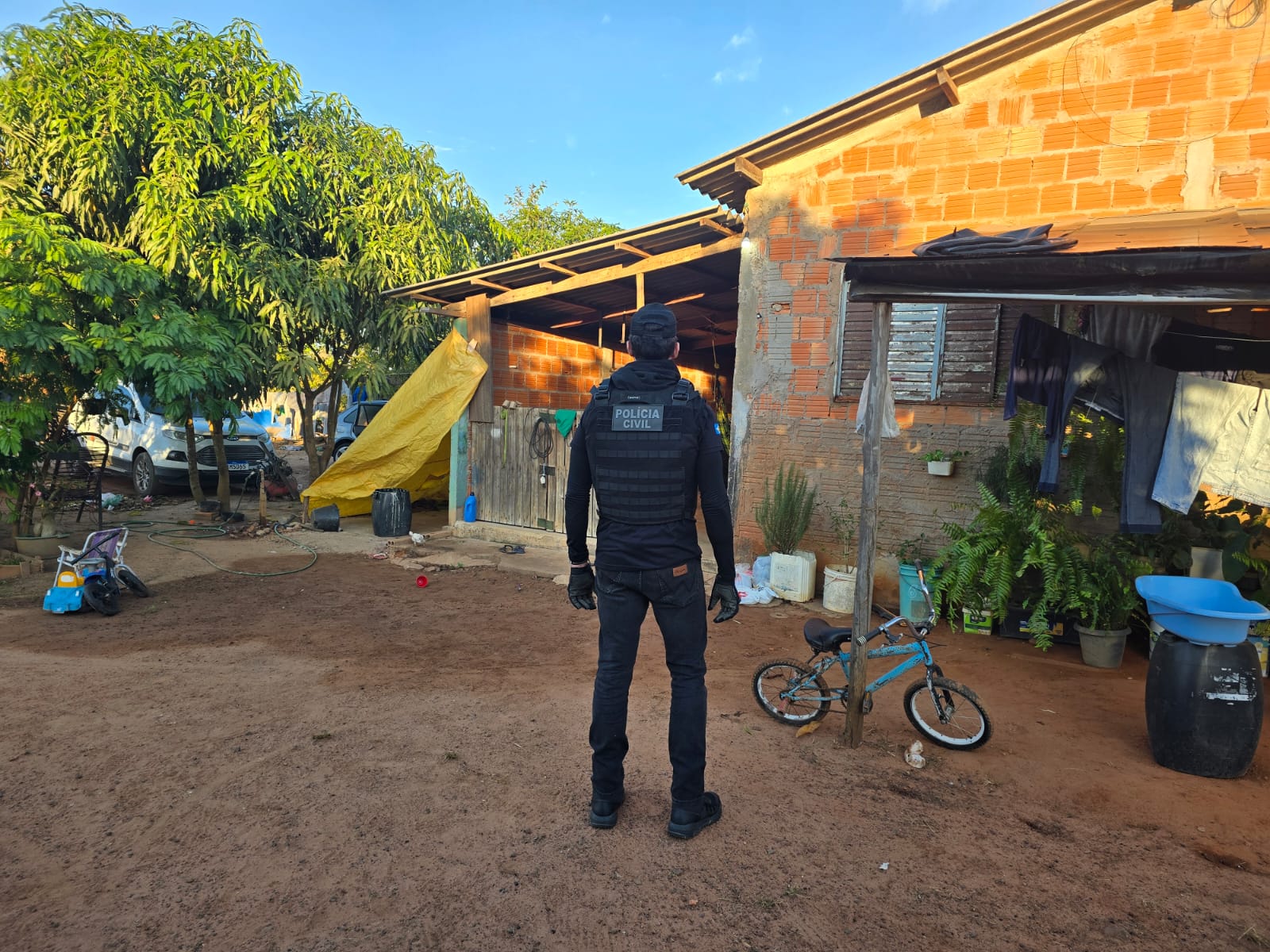 Polícia mira liderança de facção e prende sete por tráfico durante operação