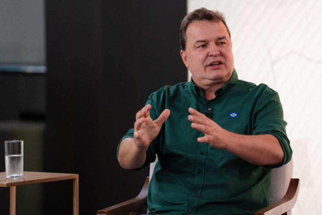 Max reafirma foco em moradia para idosos e atendimento a crianças neurodivergentes