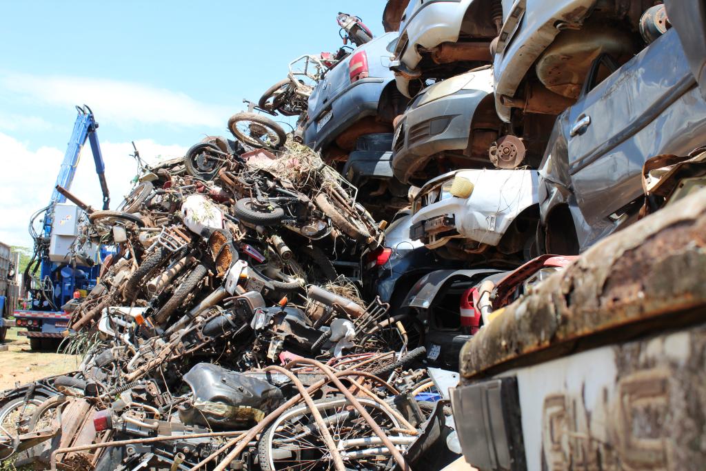 Detran-MT prevê reciclar 7,4 mil veículos e ampliar espaço nos pátios até dezembro